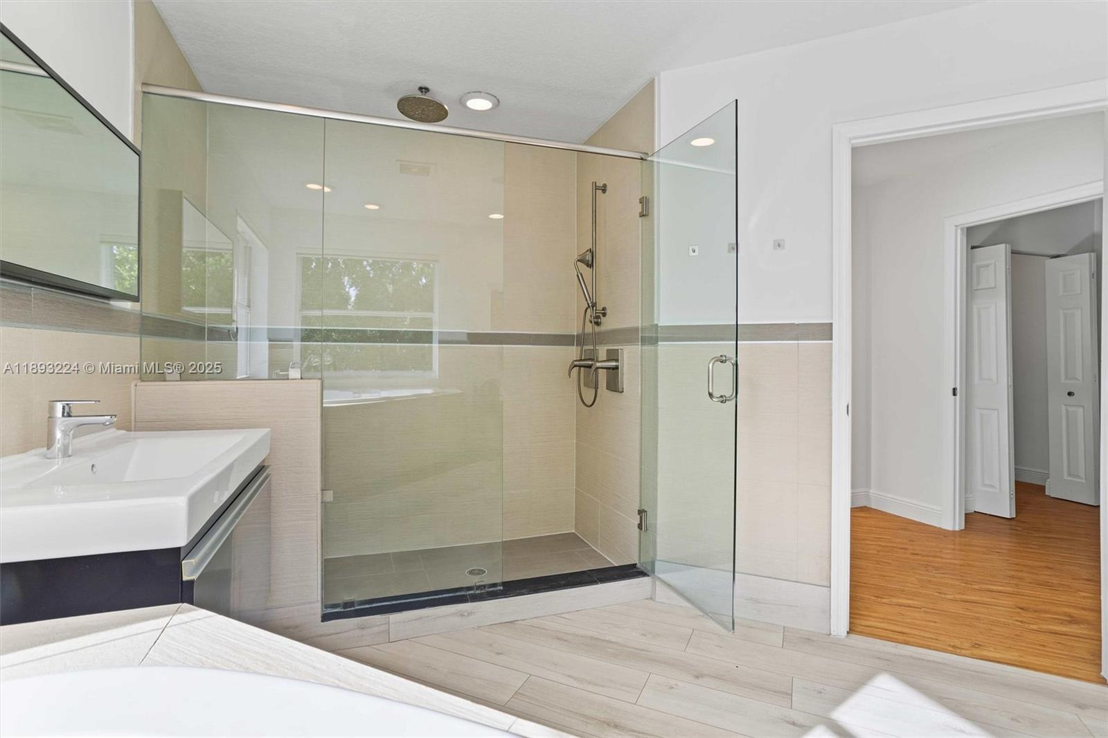 SECTOR 2-PARCELS 11 27 28 - Residential Lease