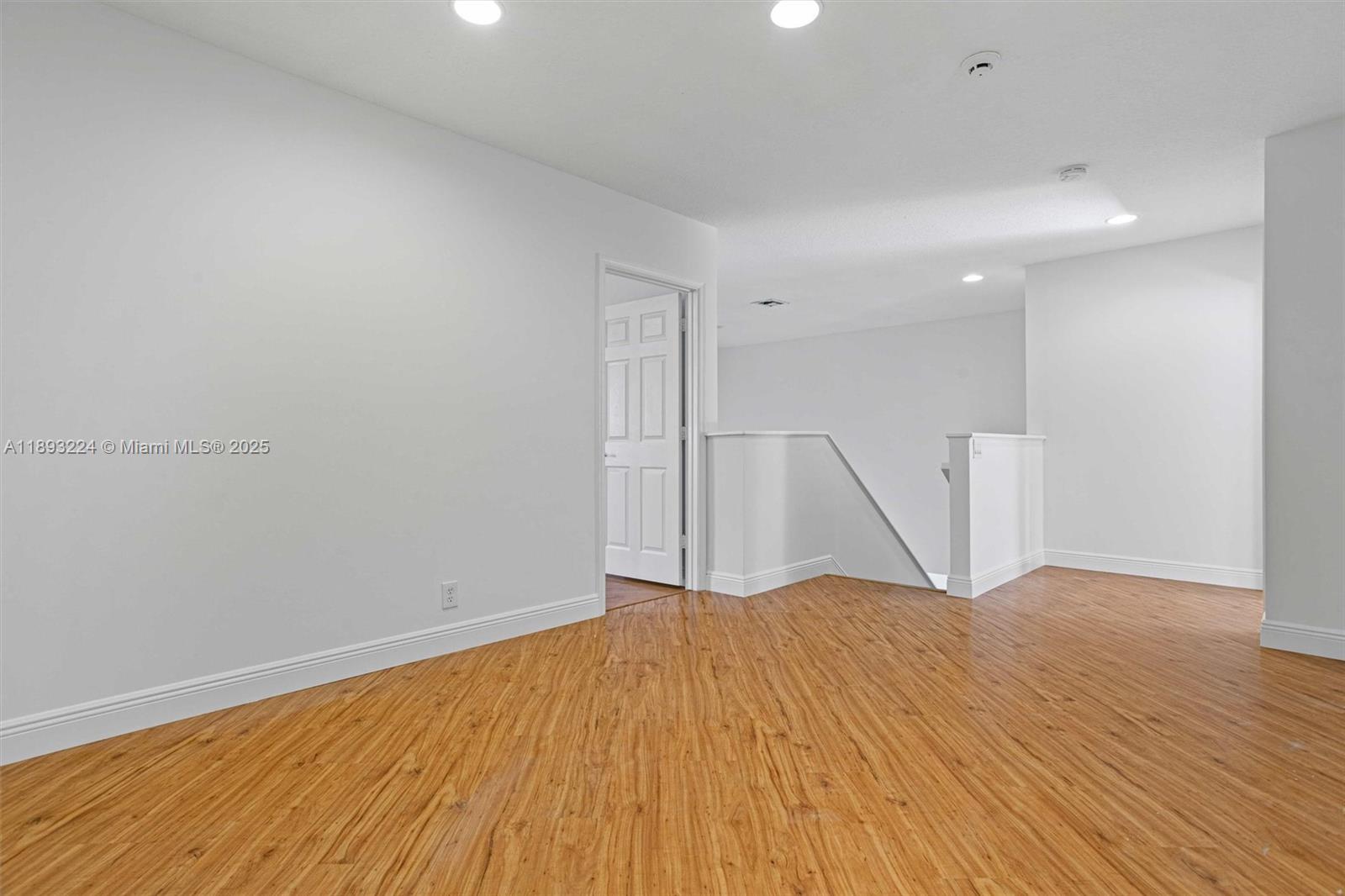 SECTOR 2-PARCELS 11 27 28 - Residential Lease