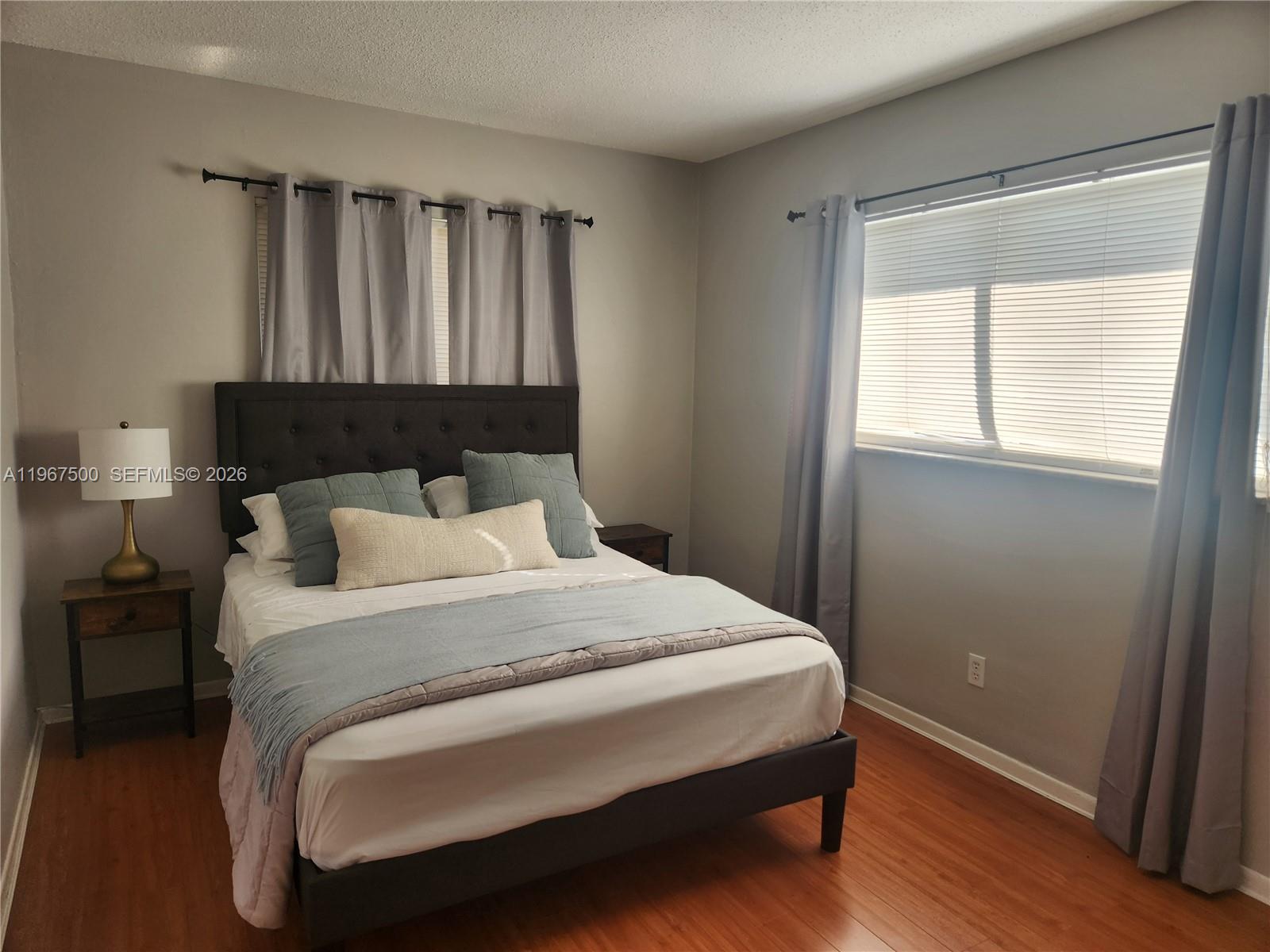 WINDSOR COURT CONDOMINIUM - Residential