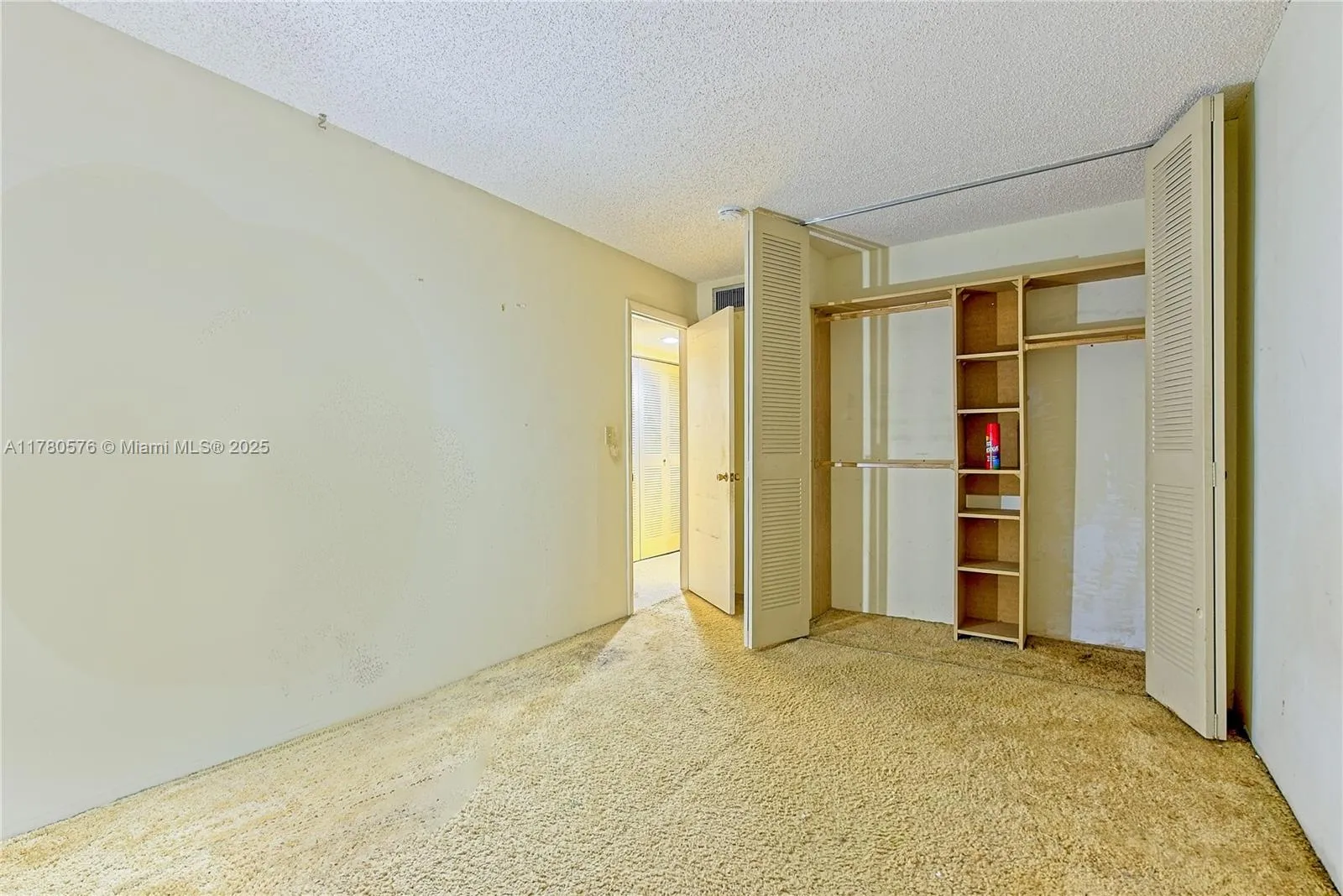 Pembroke Pines, Florida 33026, United States, 3 Bedrooms Bedrooms, ,3 BathroomsBathrooms,Residential,Active,113448