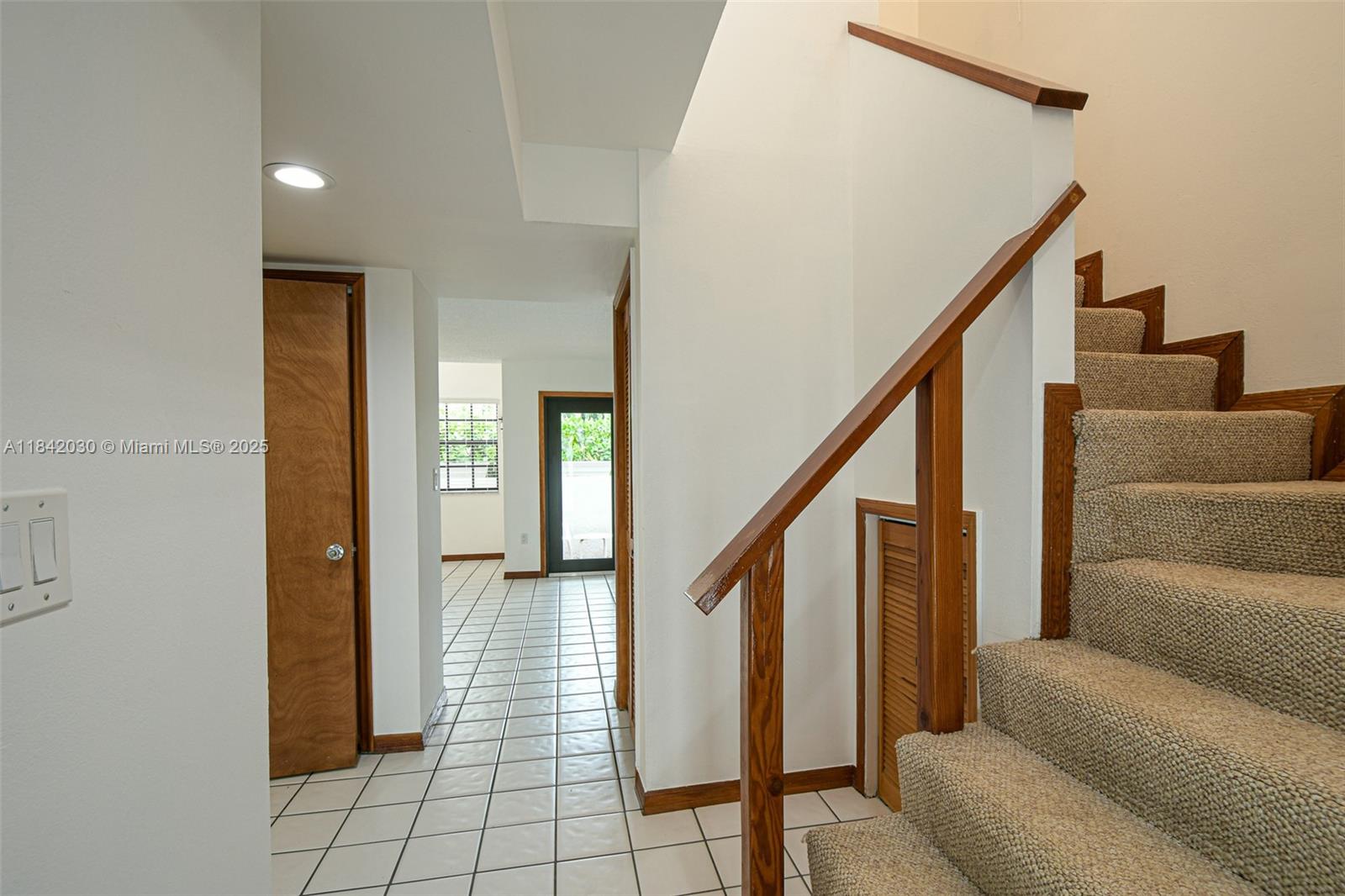 Alhambra Gate Homes - Residential