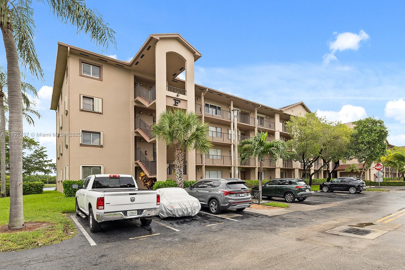 SUFFOLK AT CENTURY VILLAG - Residential