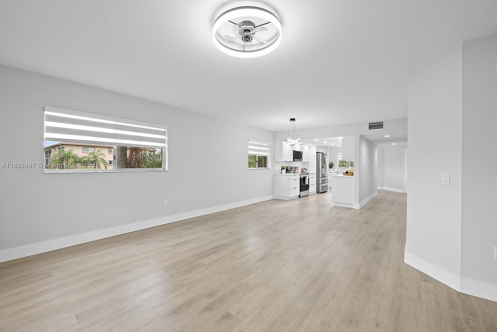 SUFFOLK AT CENTURY VILLAG - Residential