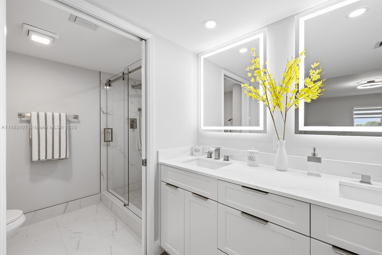 SUFFOLK AT CENTURY VILLAG - Residential