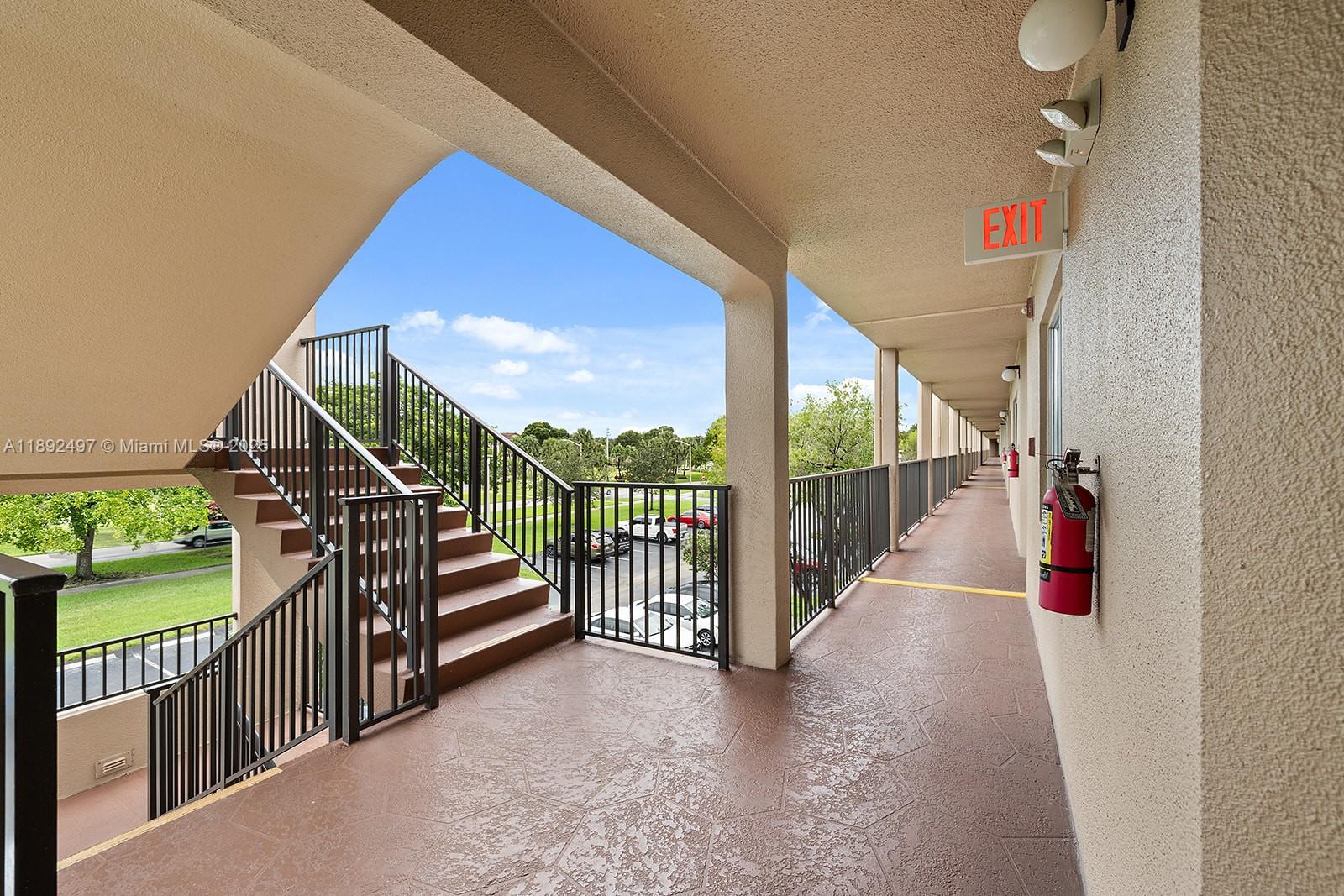 SUFFOLK AT CENTURY VILLAG - Residential