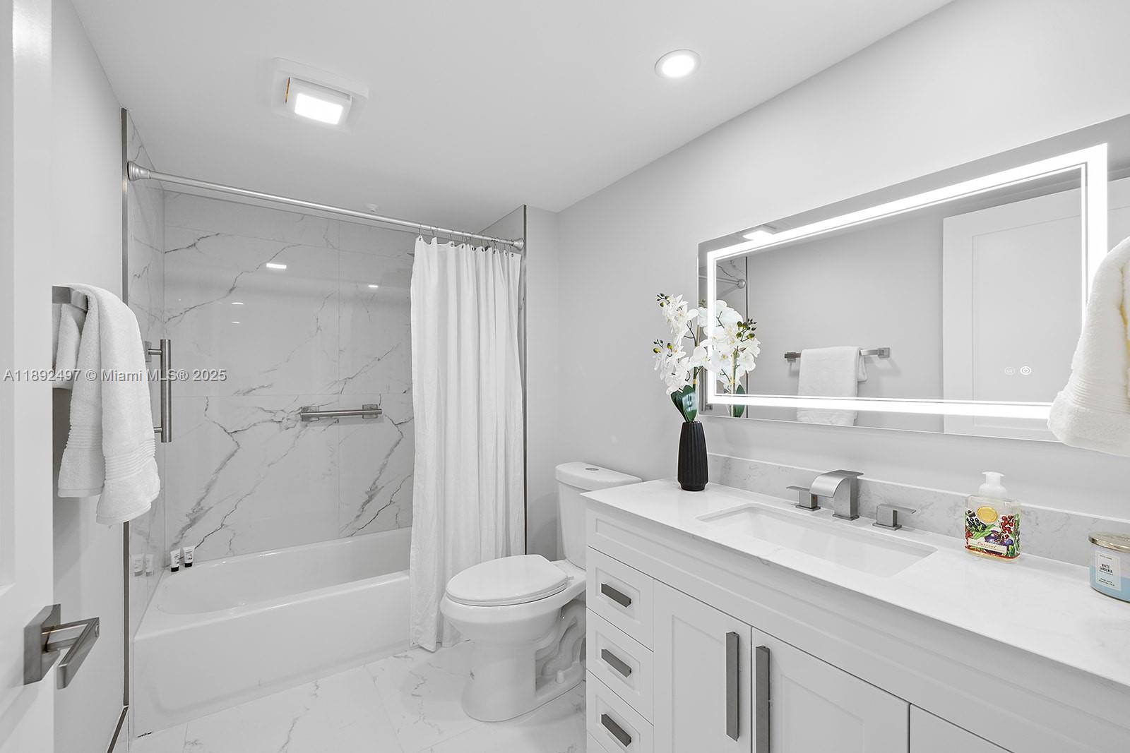 SUFFOLK AT CENTURY VILLAG - Residential
