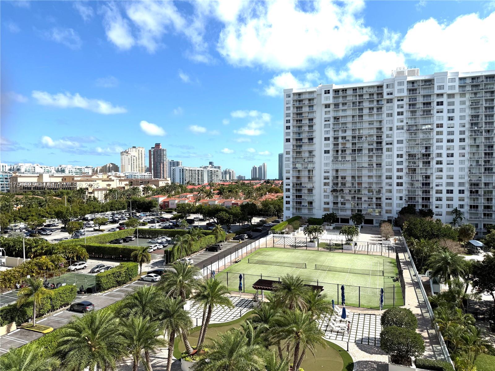 ADMIRALS PORT CONDO - Residential