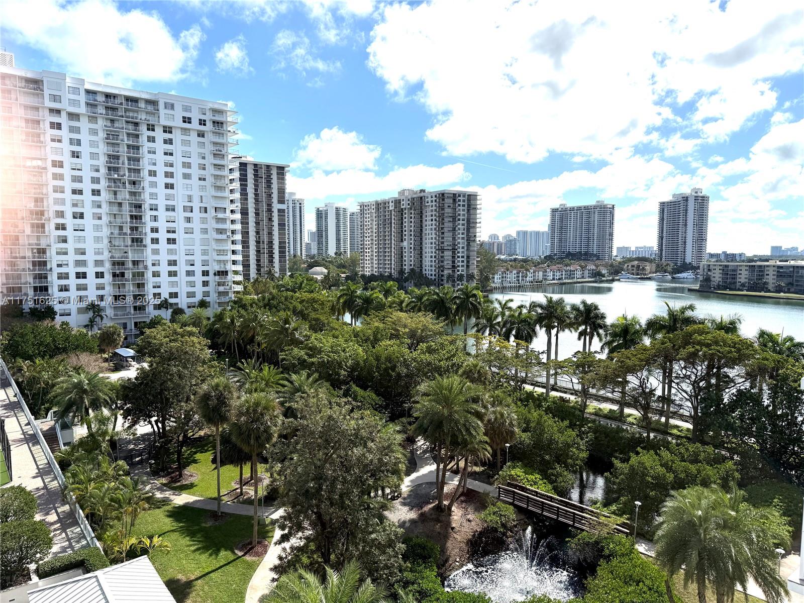 ADMIRALS PORT CONDO - Residential