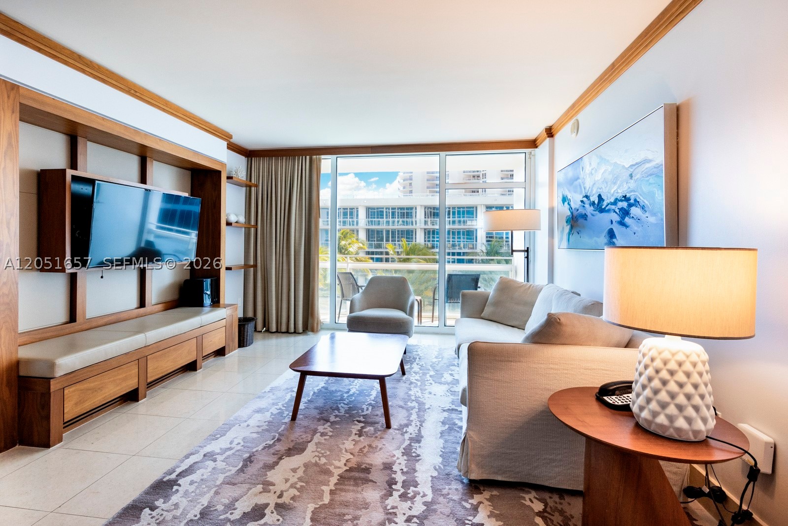 6801 Collins Ave C414