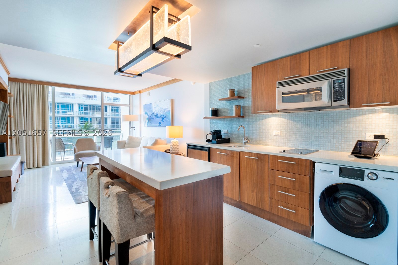 6801 Collins Ave C414