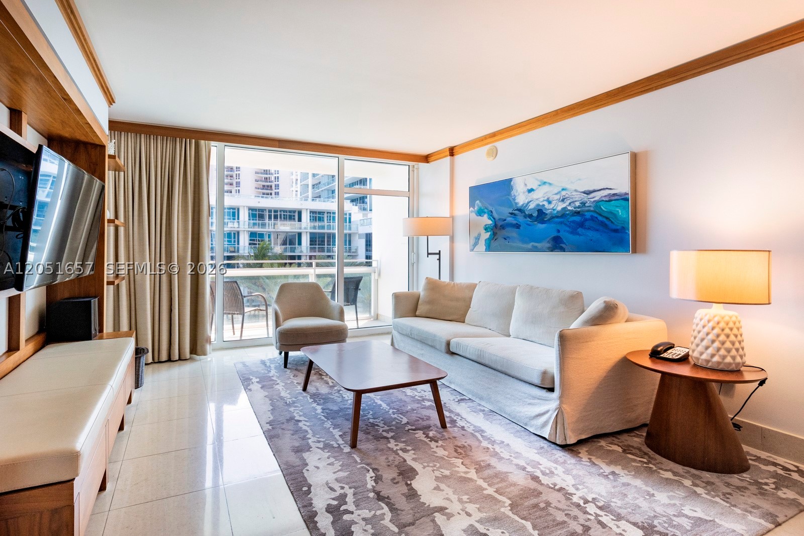 6801 Collins Ave C414