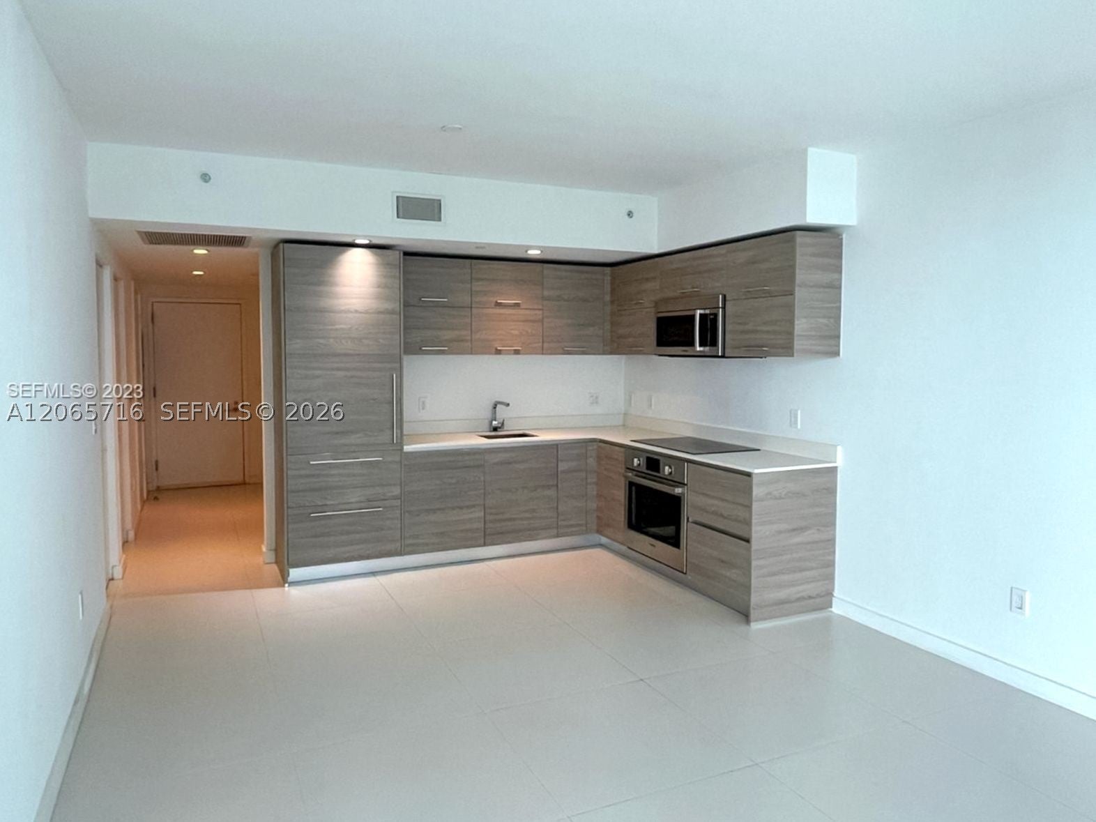 1300 S Miami Ave 1008