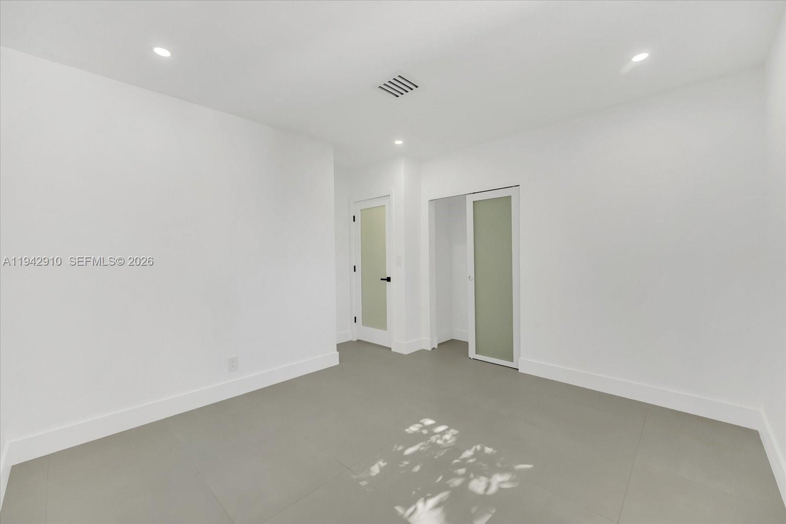 SCOTT LAKE MANOR SEC 2 - Residential