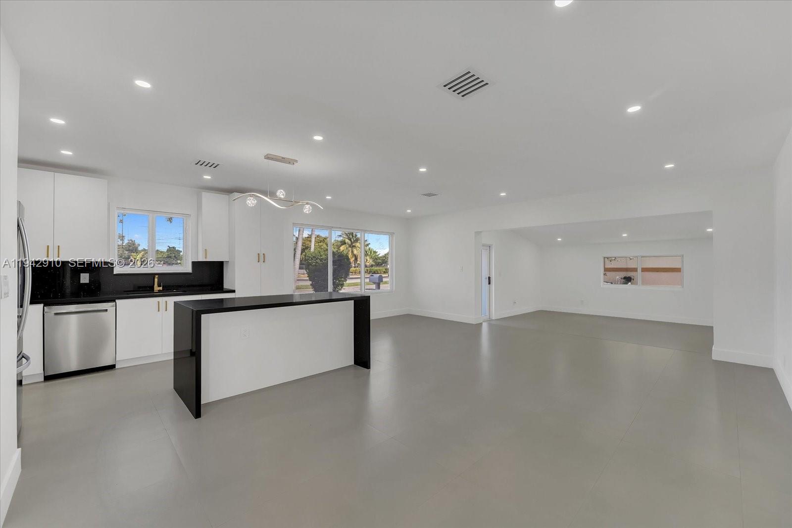 SCOTT LAKE MANOR SEC 2 - Residential