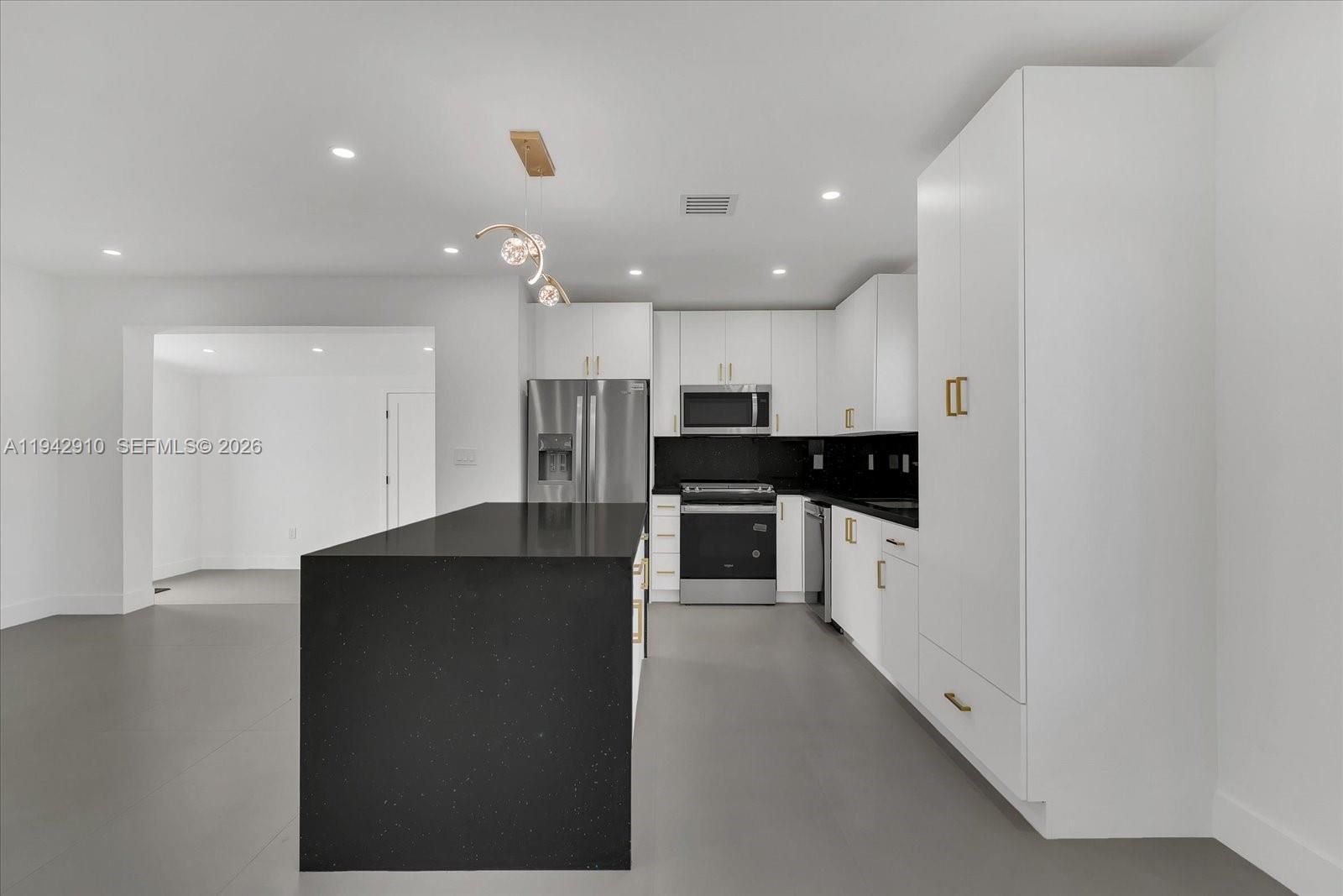 SCOTT LAKE MANOR SEC 2 - Residential