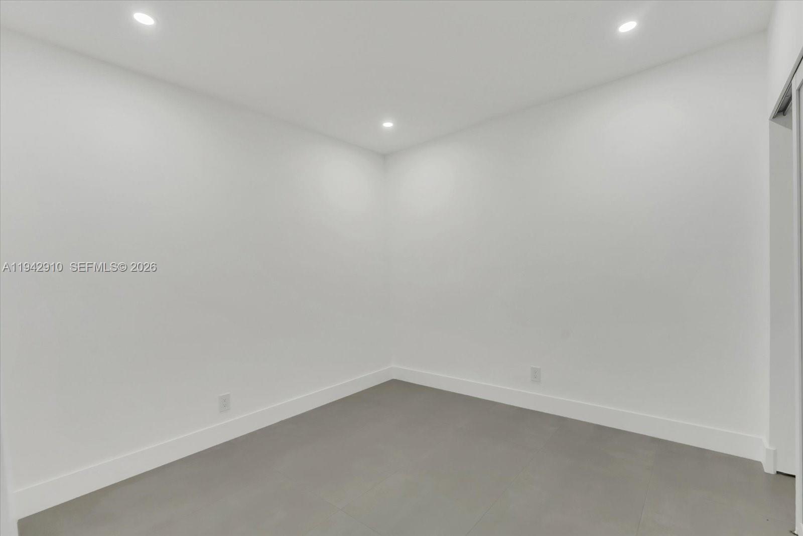 SCOTT LAKE MANOR SEC 2 - Residential