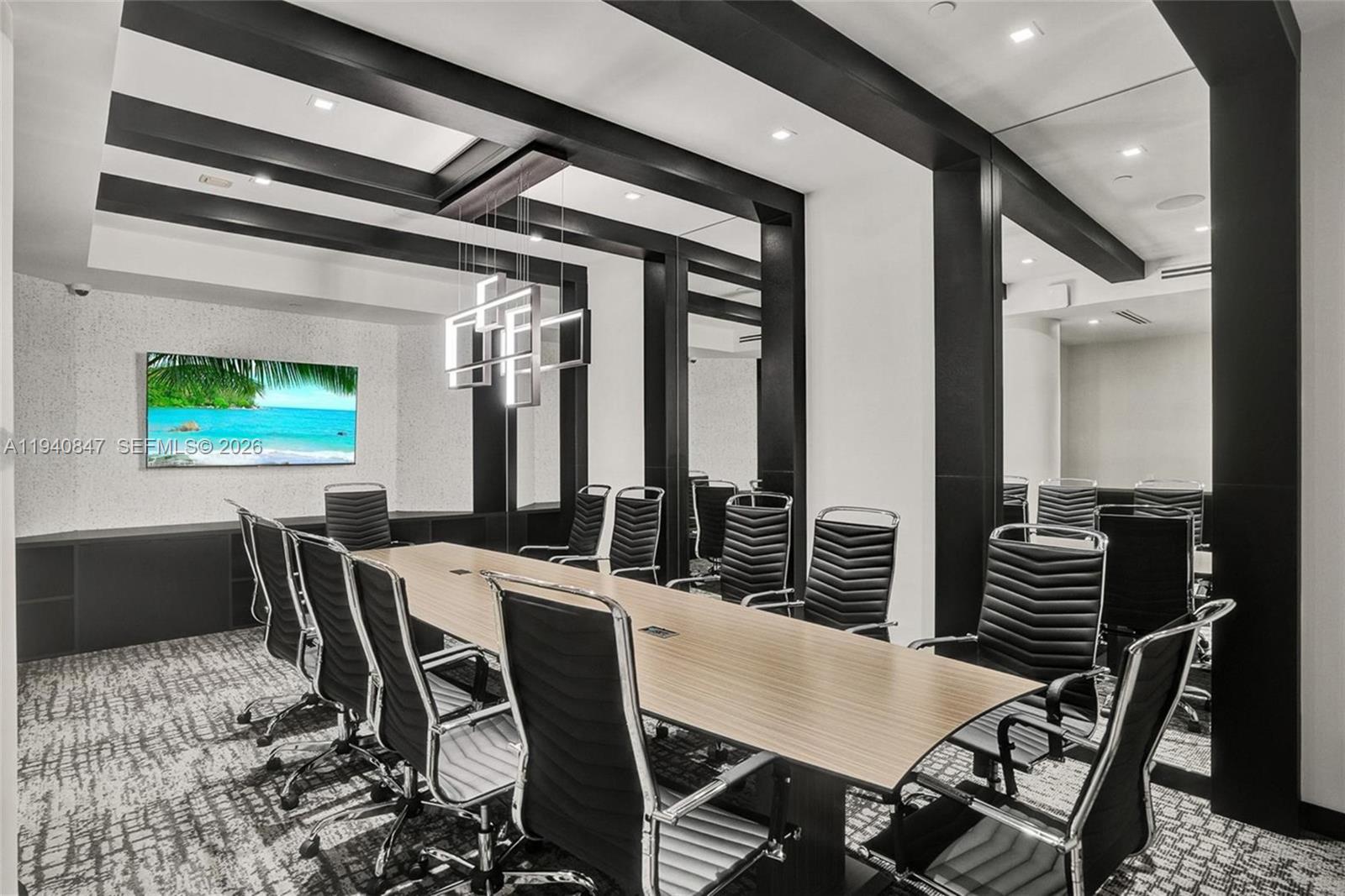 1000 ISL BLVD WILLIAMS IS - Residential