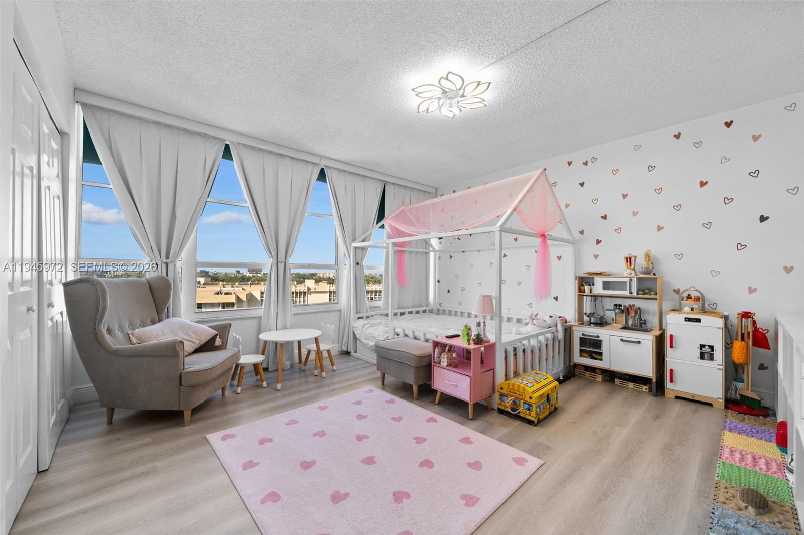 OLYMPUS CONDO PHASE - Residential