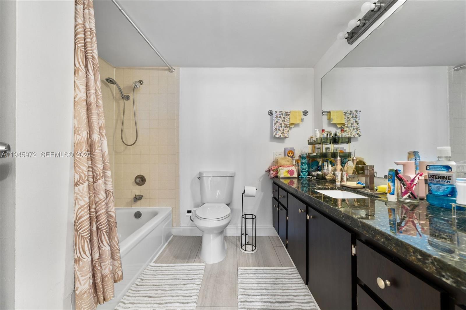 OLYMPUS CONDO PHASE - Residential