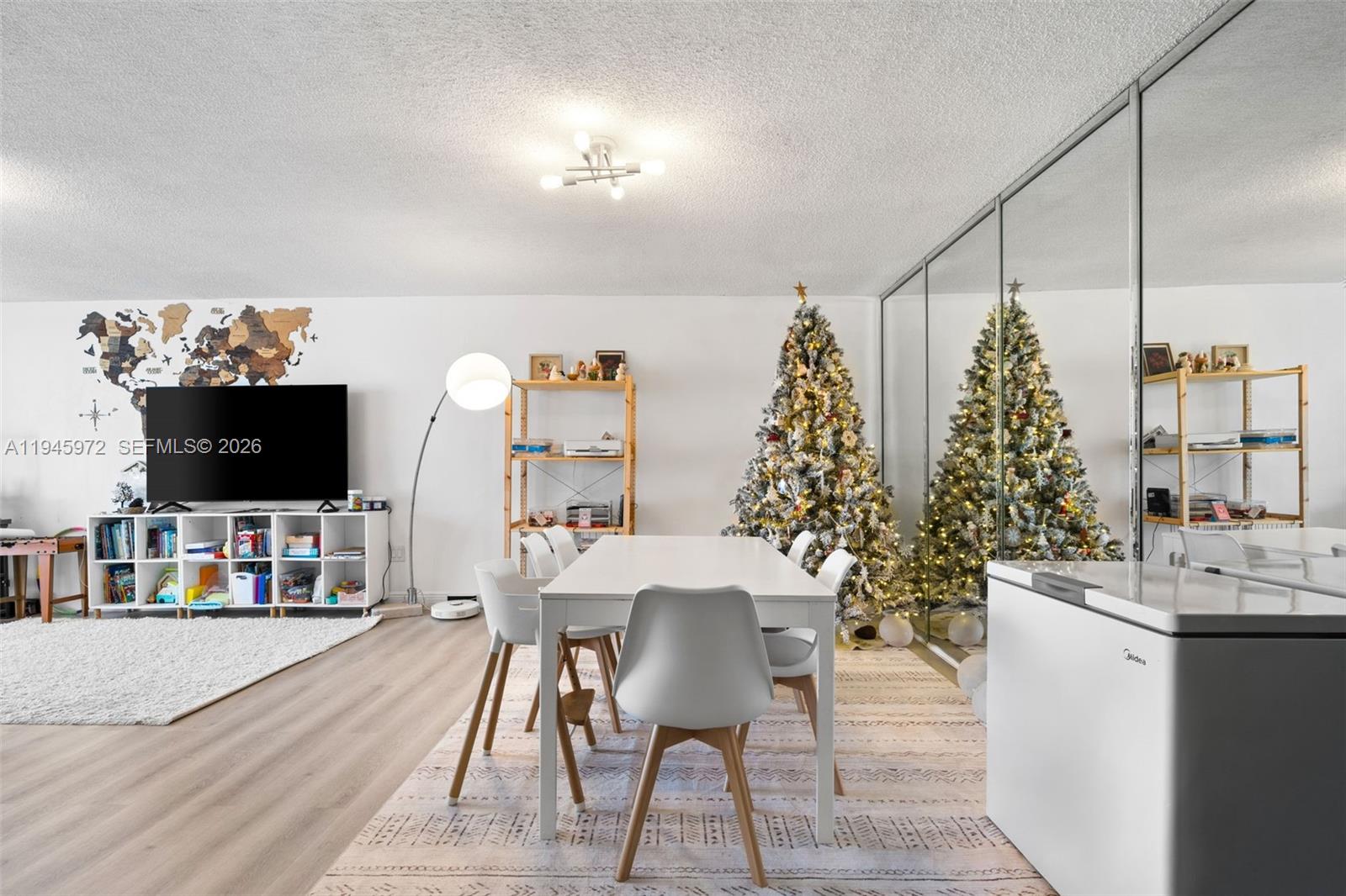 OLYMPUS CONDO PHASE - Residential