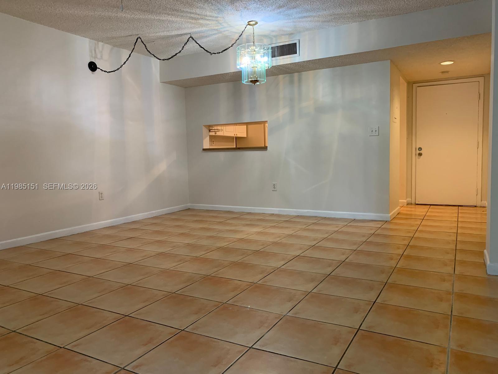 HORIZONS WEST CONDO #5 - Residential Lease