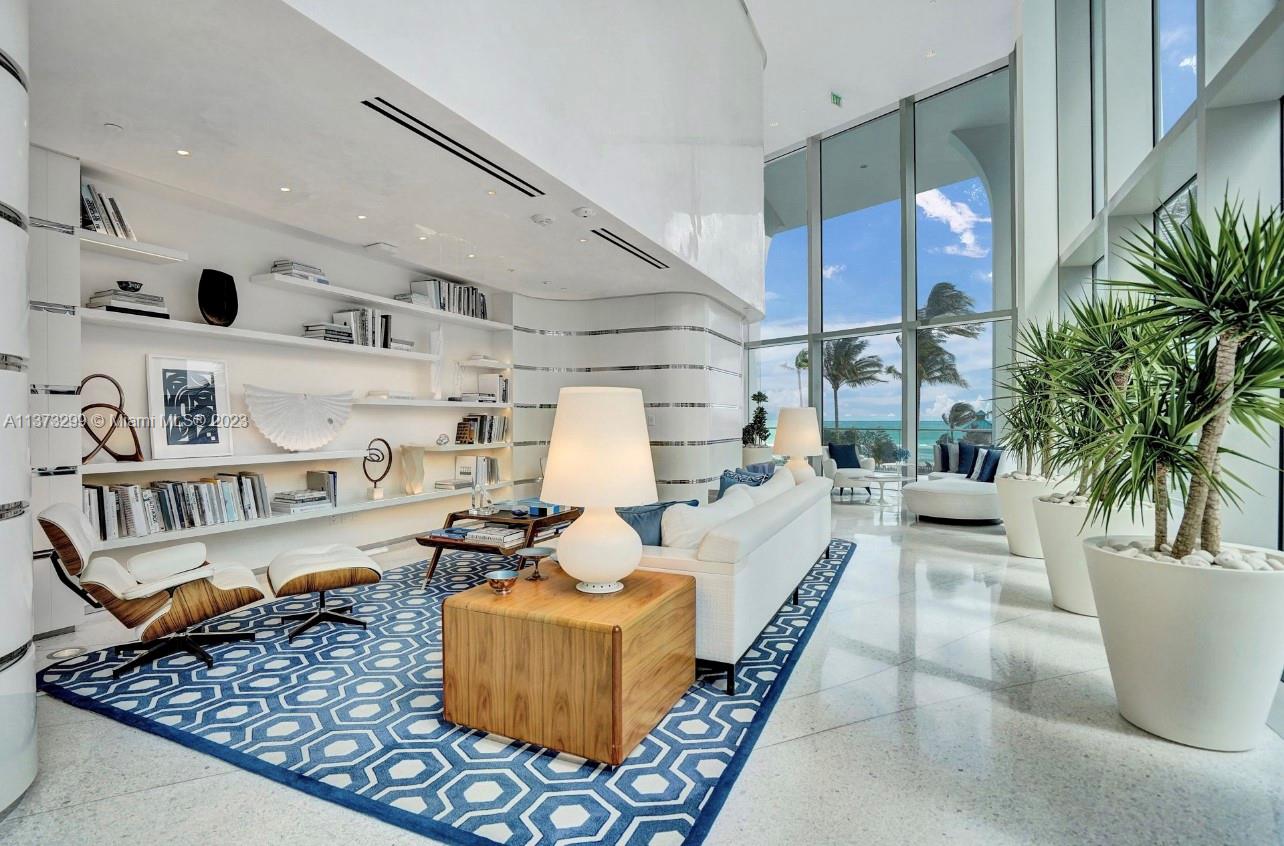 JADE SIGNATURE CONDO - Residential