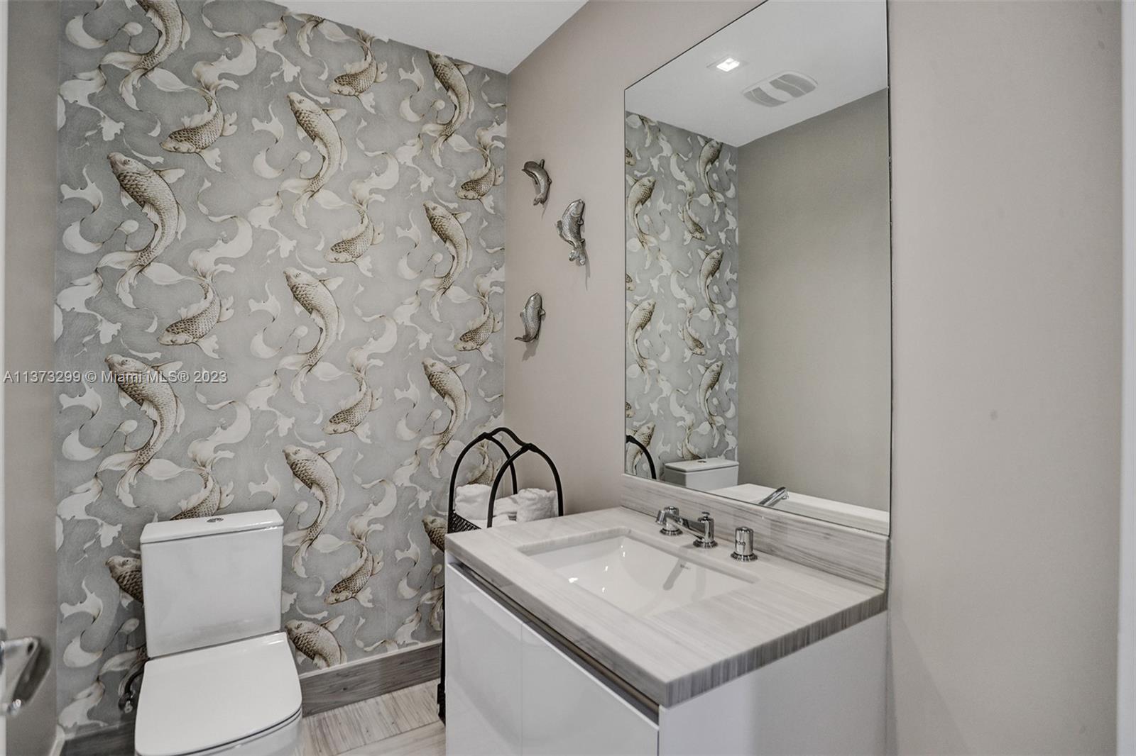 JADE SIGNATURE CONDO - Residential