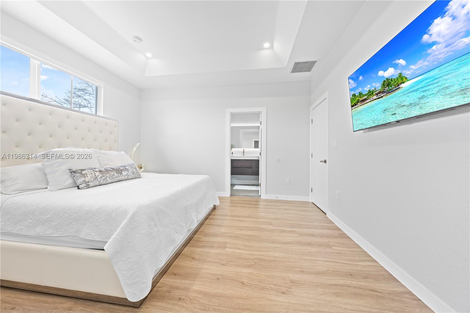 DORAL ISLES NORTH SEC TWO - Residential