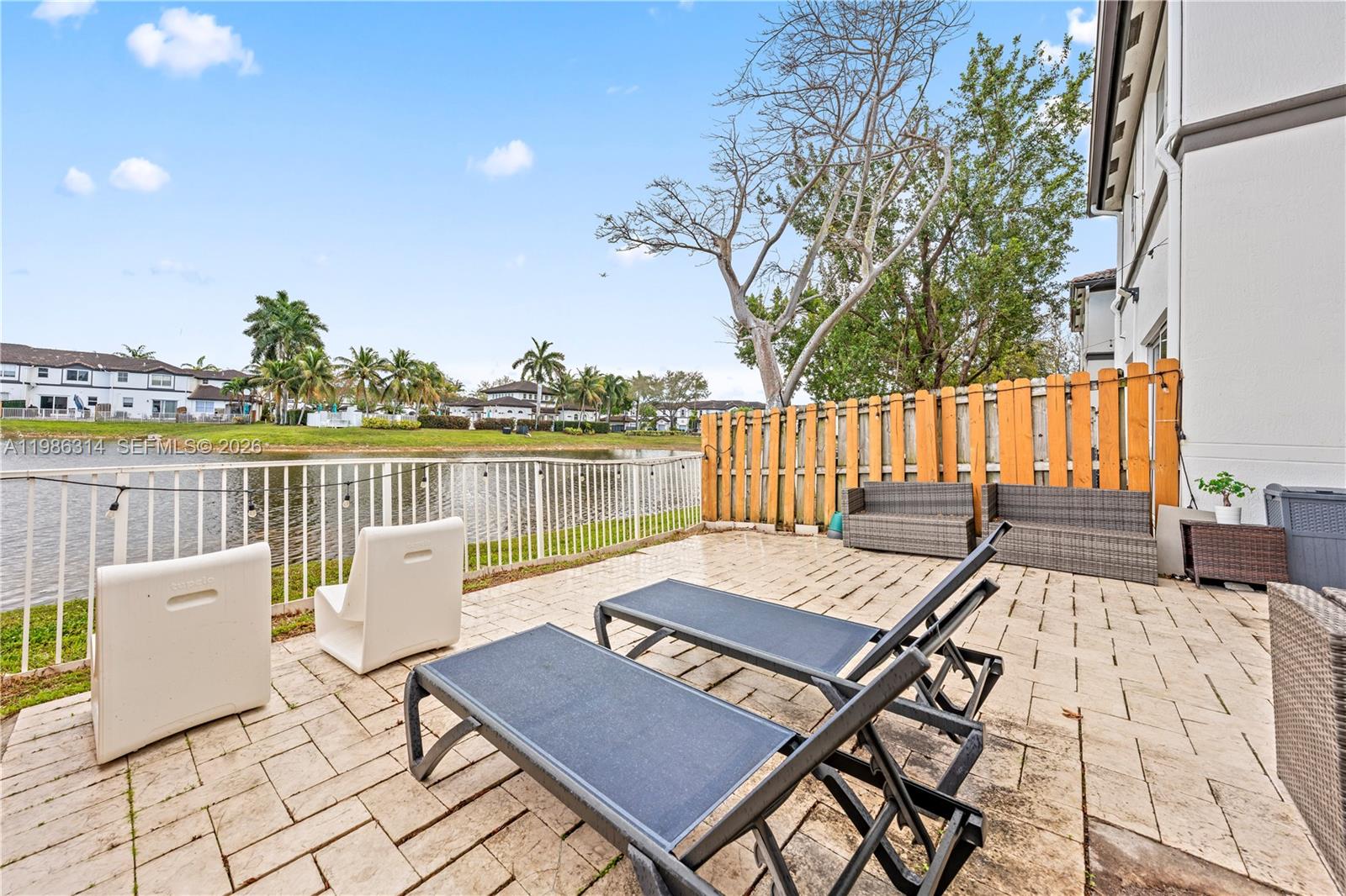 DORAL ISLES NORTH SEC TWO - Residential