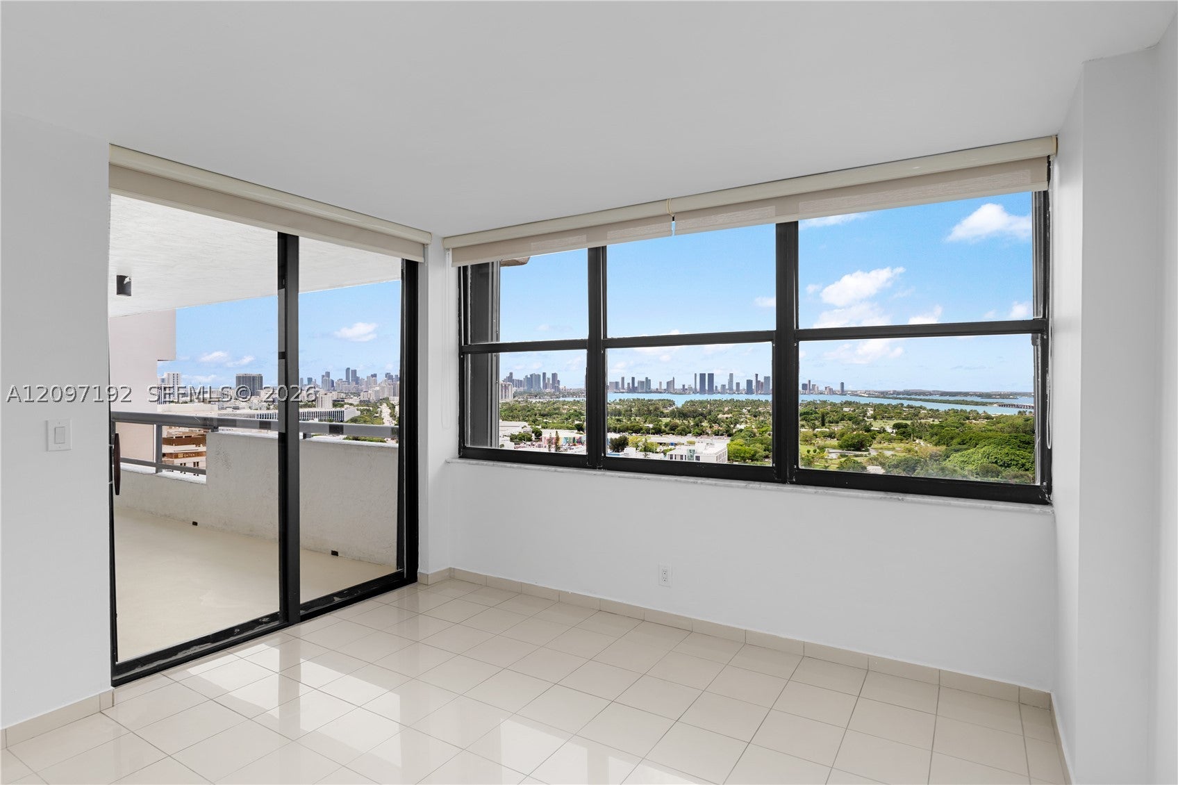2555 Collins Ave 2406