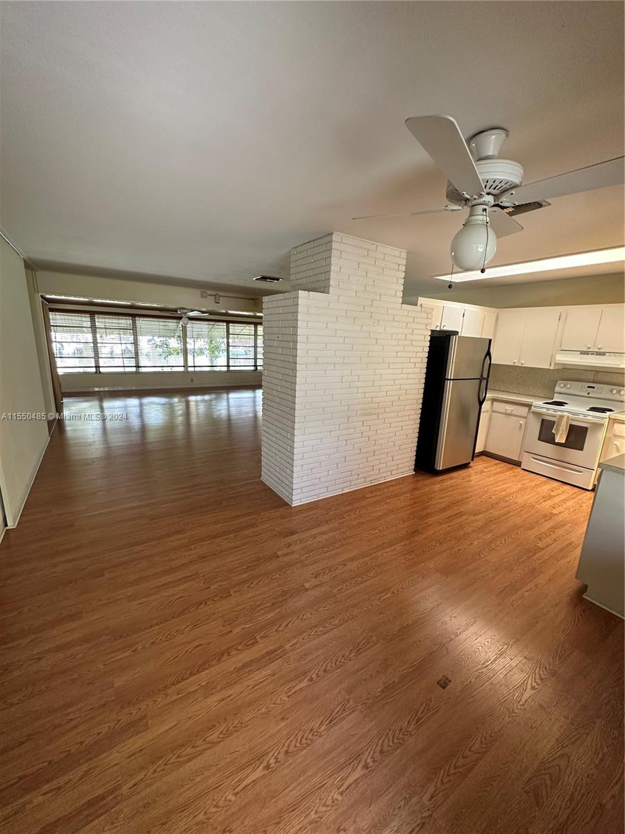 LAUDERDALE HARBORS SECTIO - Residential