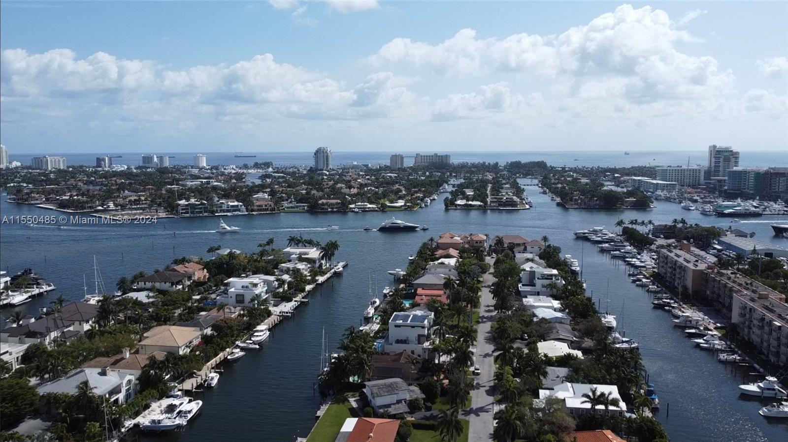 LAUDERDALE HARBORS SECTIO - Residential