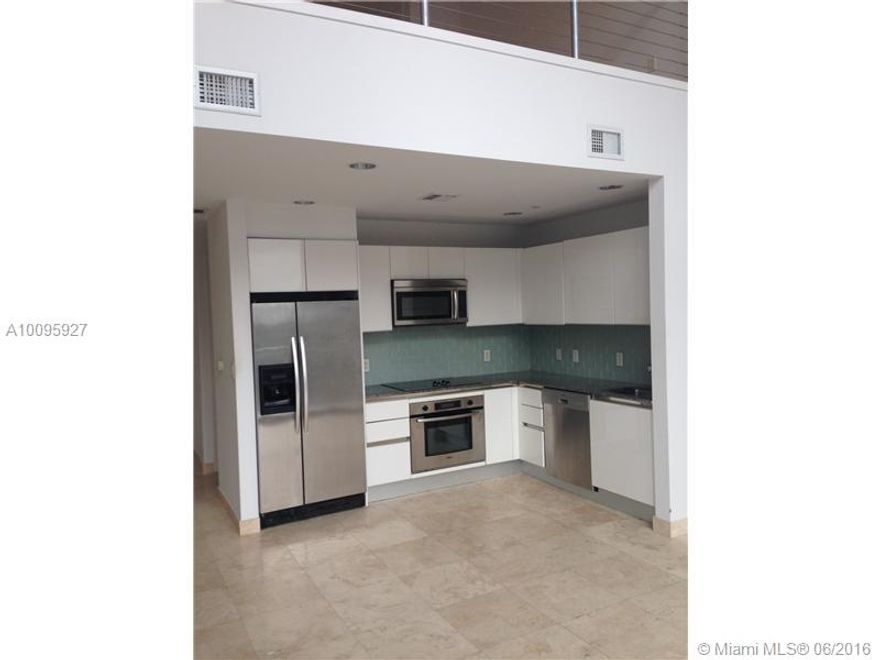 Beautiful Loft in the Heart of Brickell.  Walking distance to Mary Brickell Village , Supermarkets, Restaurants, Metro, and much more. 20 FT high ceilings , stainless steel appliances, granite counter tops, and open kitchen.  Unit ready to move in!!! Priced to Rent!!!