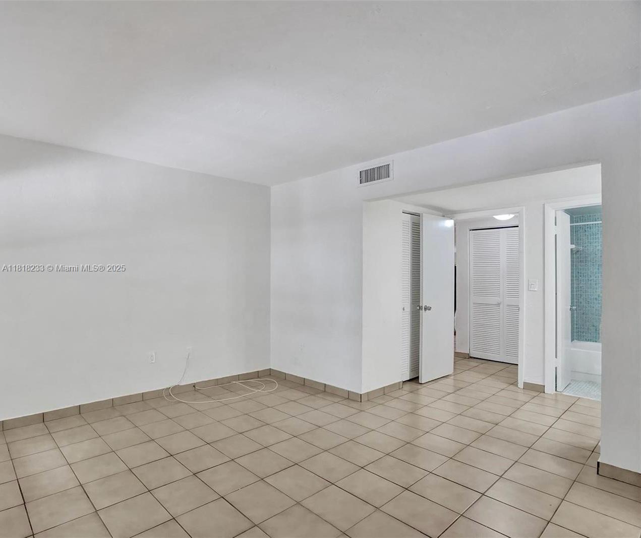 VILLA CAPRI CONDO - Residential