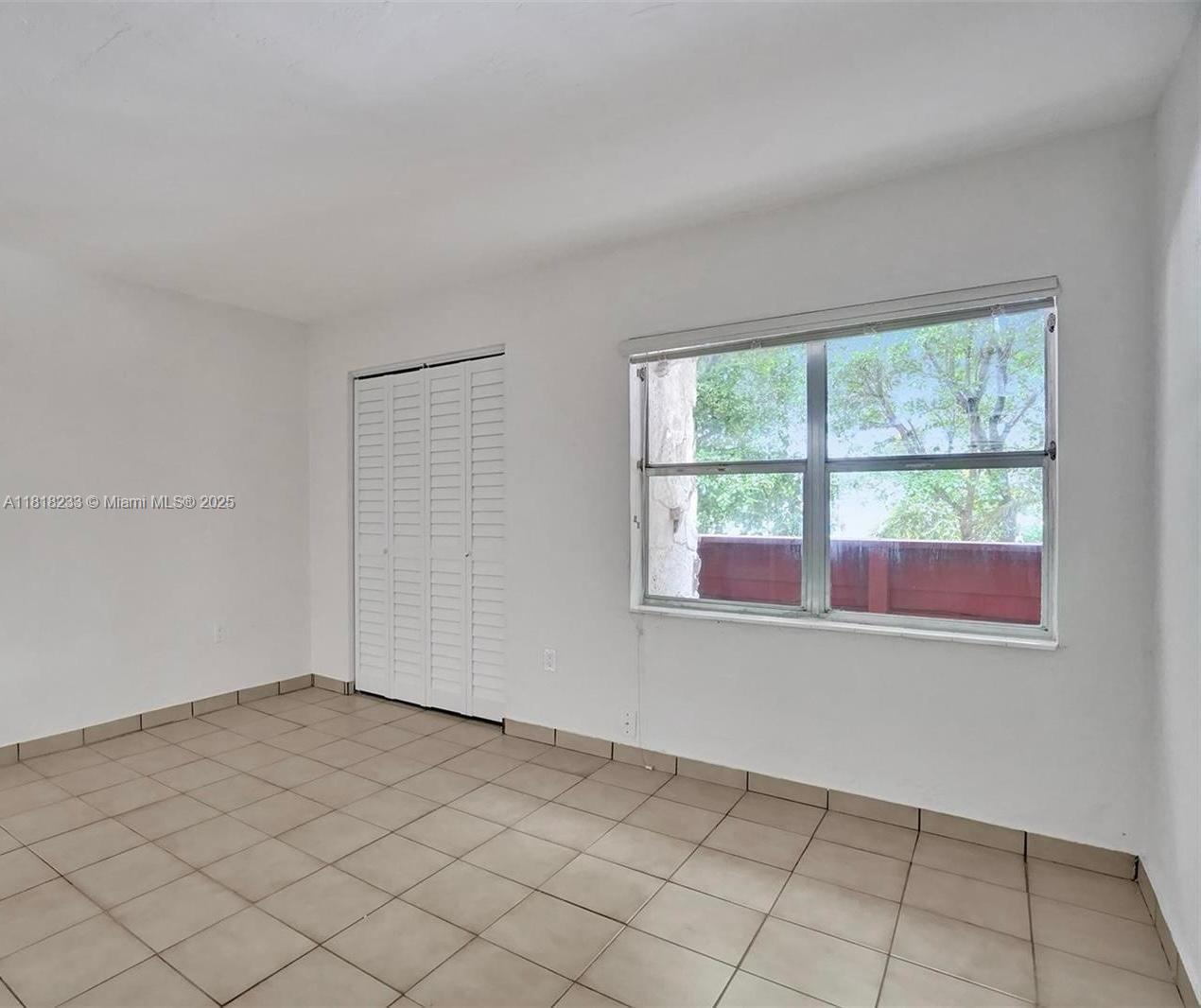 VILLA CAPRI CONDO - Residential