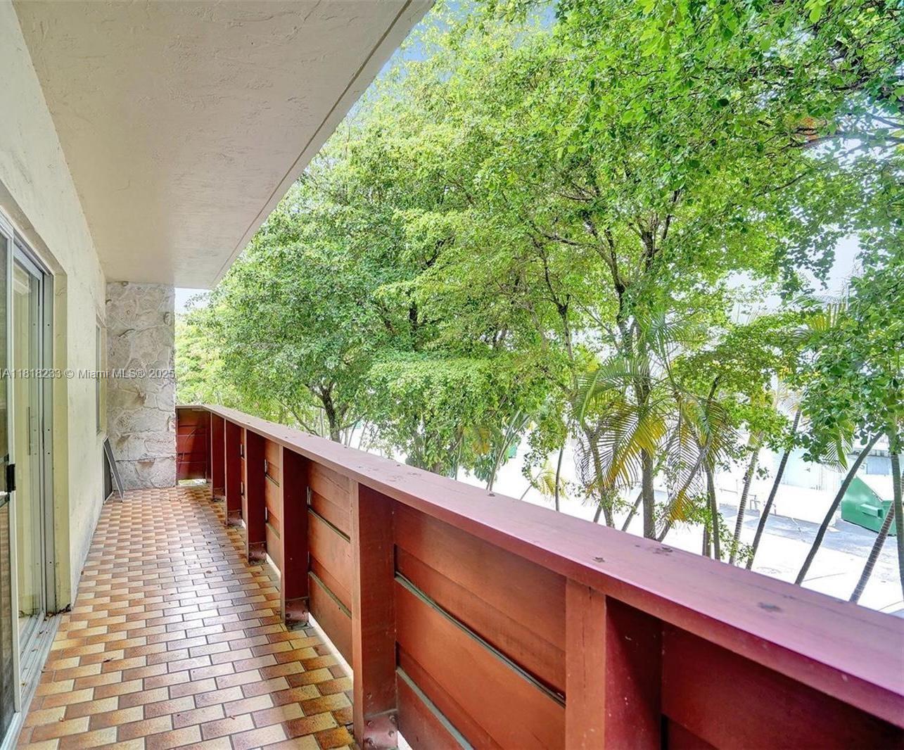 VILLA CAPRI CONDO - Residential