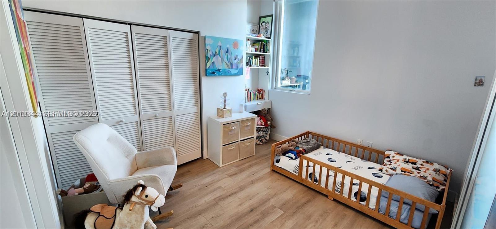 VIZCAYNE NORTH CONDO - Residential