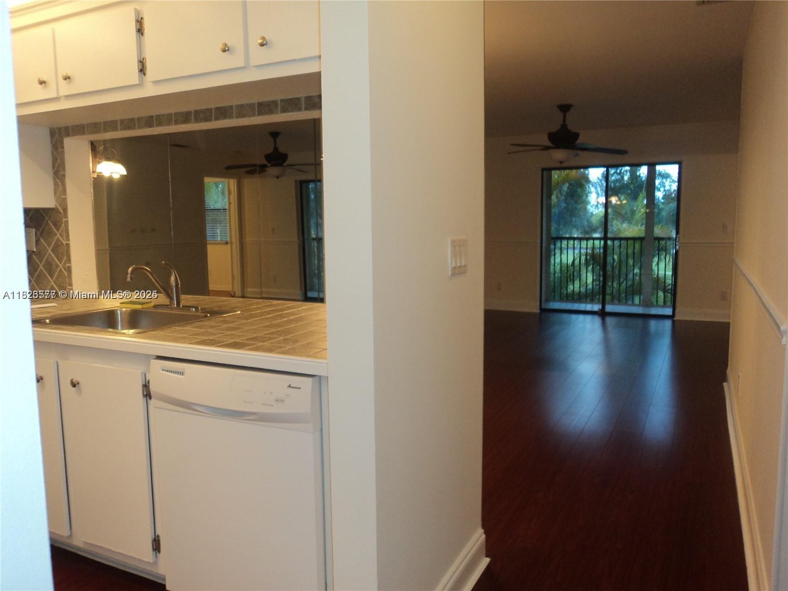10605 NW 11th St 206