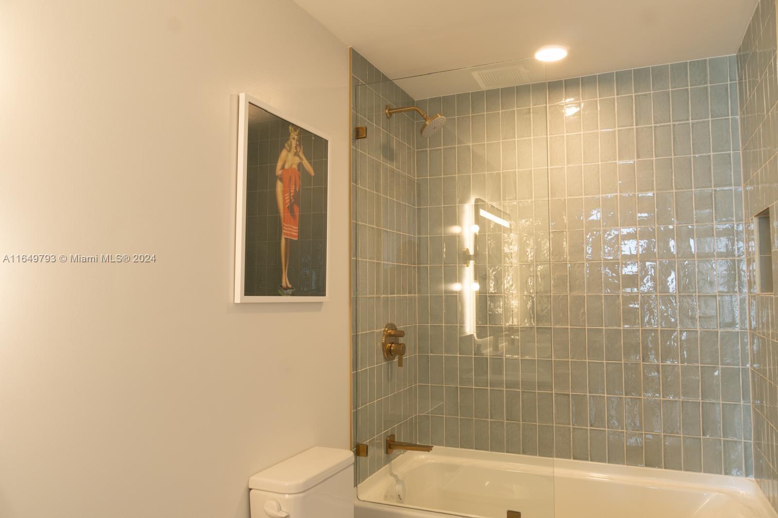 Gale Natiivo - Residential Lease
