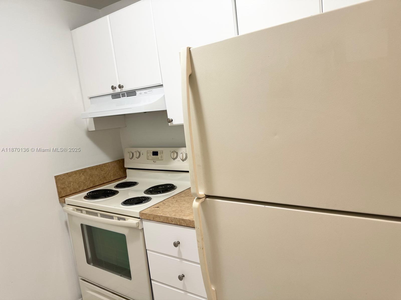 COURTYARDS AT KENDALL CON - Residential