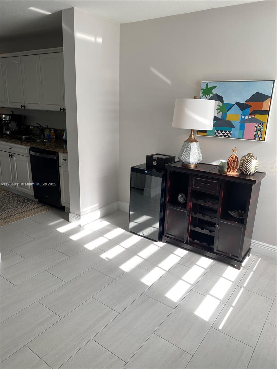 PEMBROKE ISLES 1 - Residential