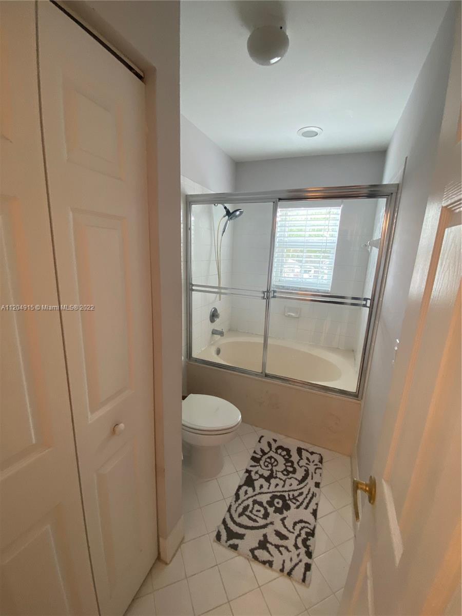 PEMBROKE ISLES 1 - Residential