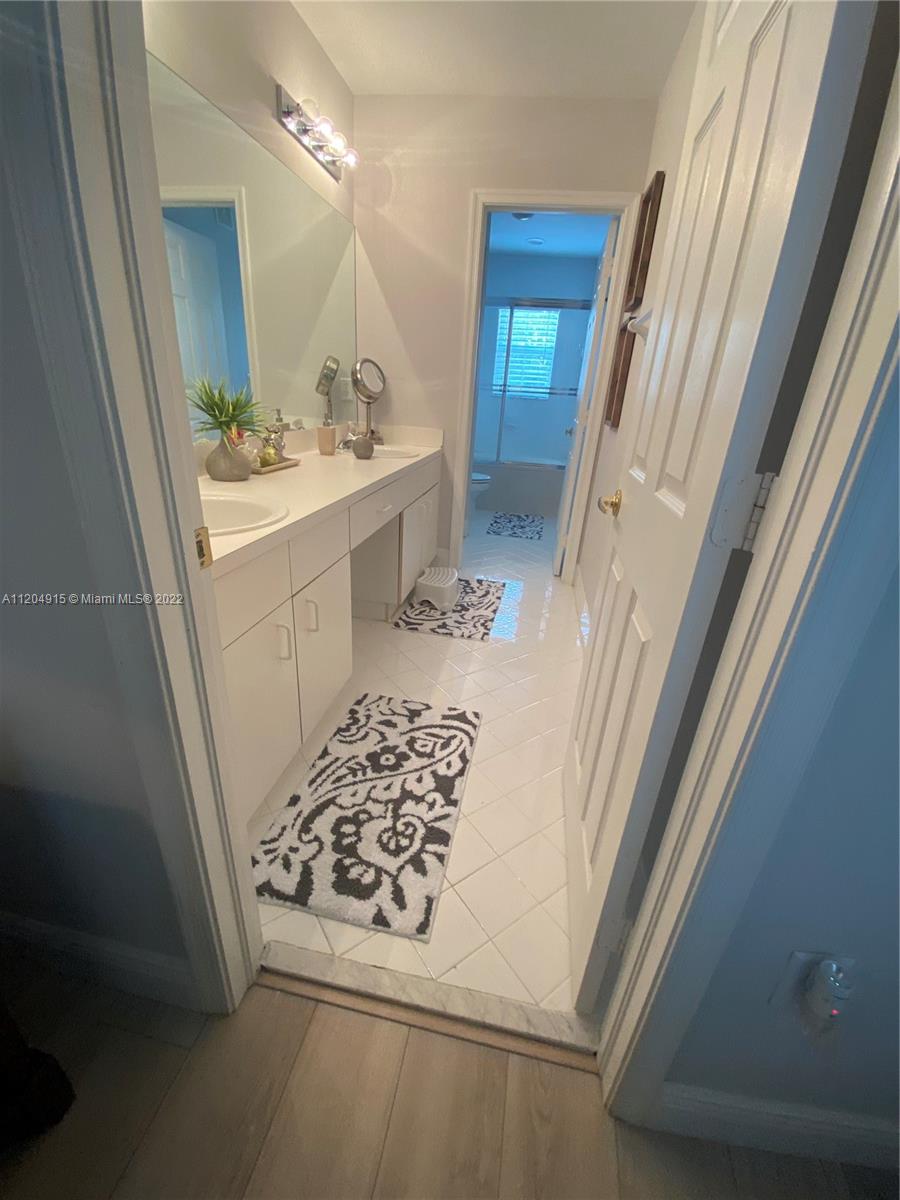 PEMBROKE ISLES 1 - Residential