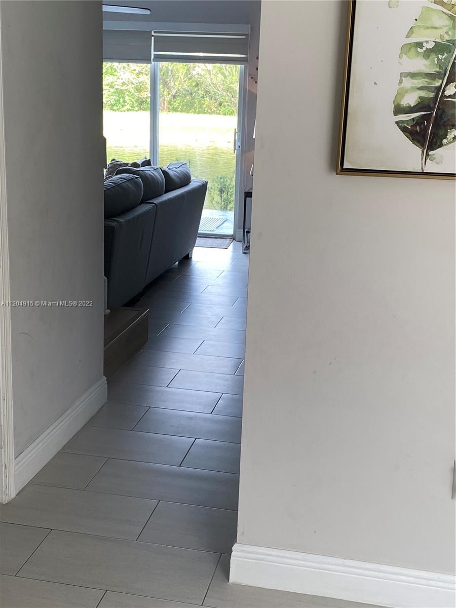 PEMBROKE ISLES 1 - Residential