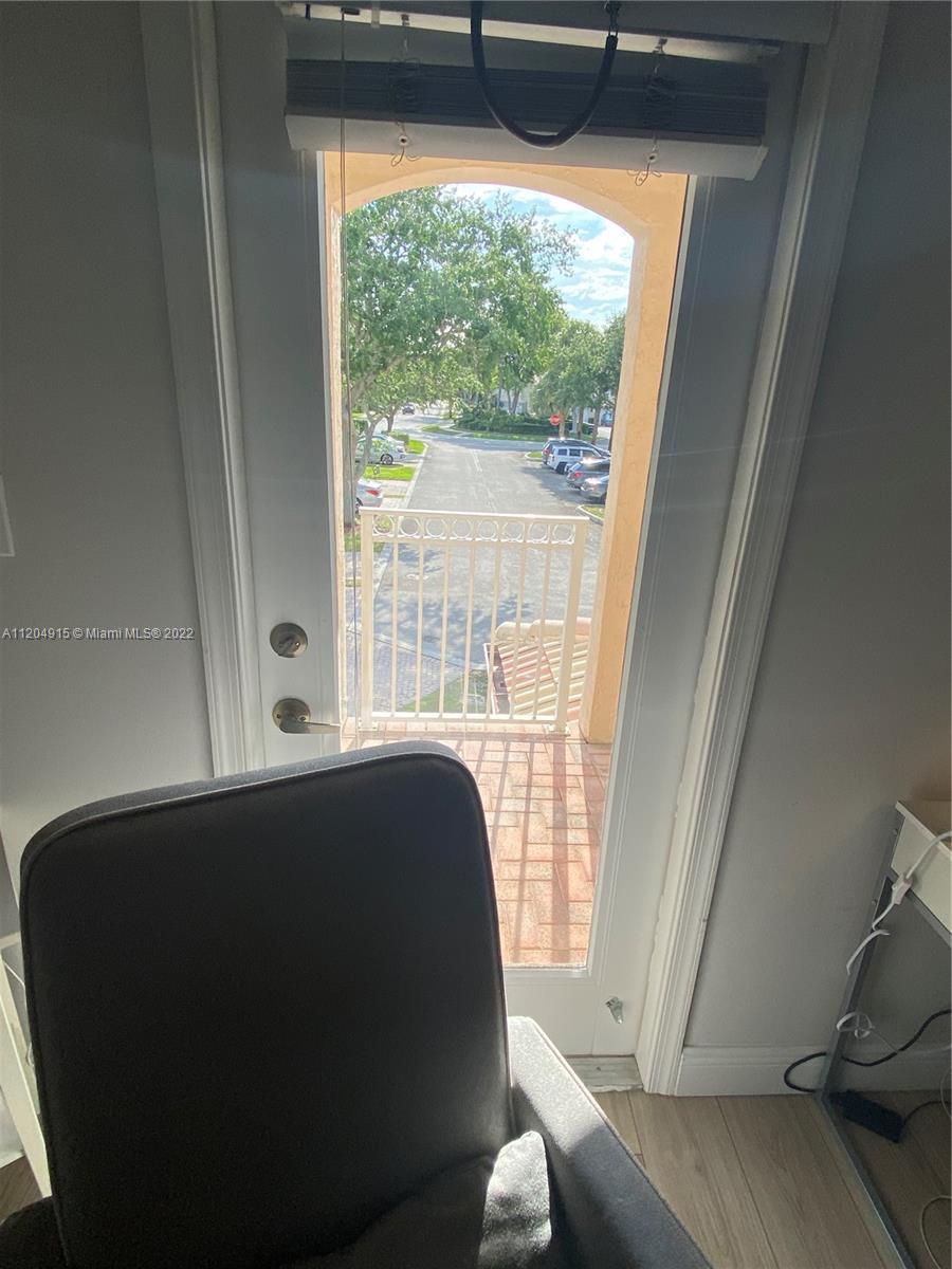 PEMBROKE ISLES 1 - Residential