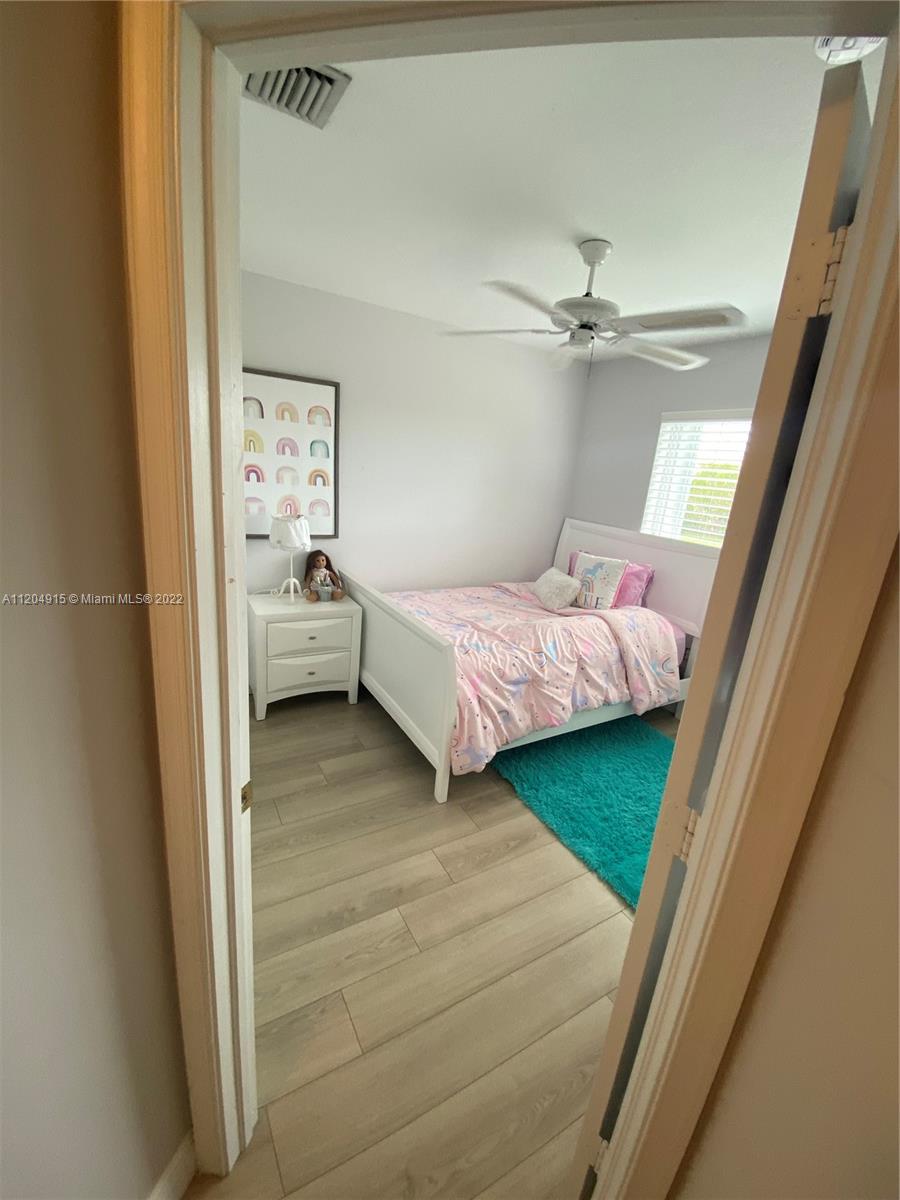 PEMBROKE ISLES 1 - Residential
