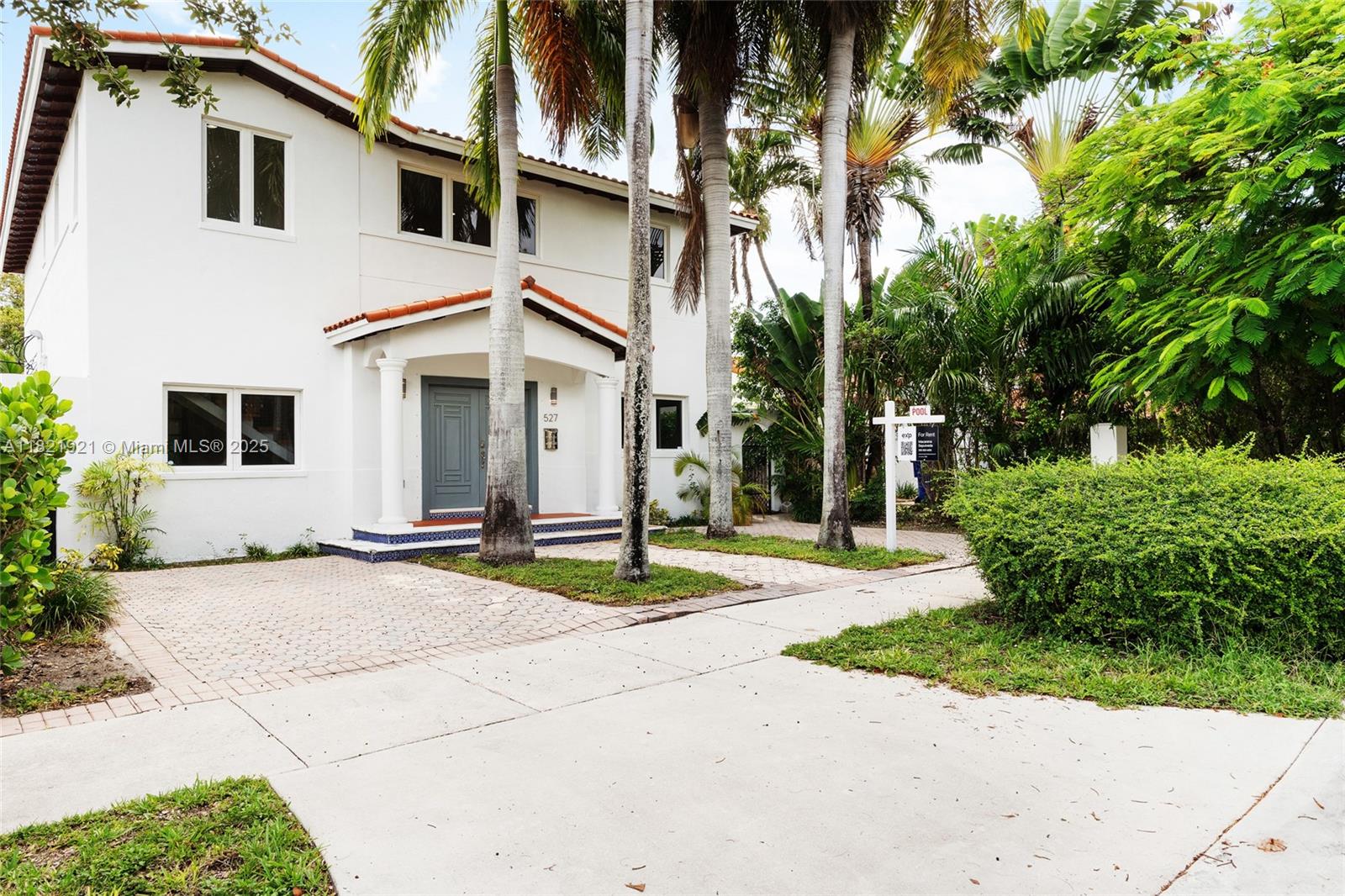 527 SW 20th Rd