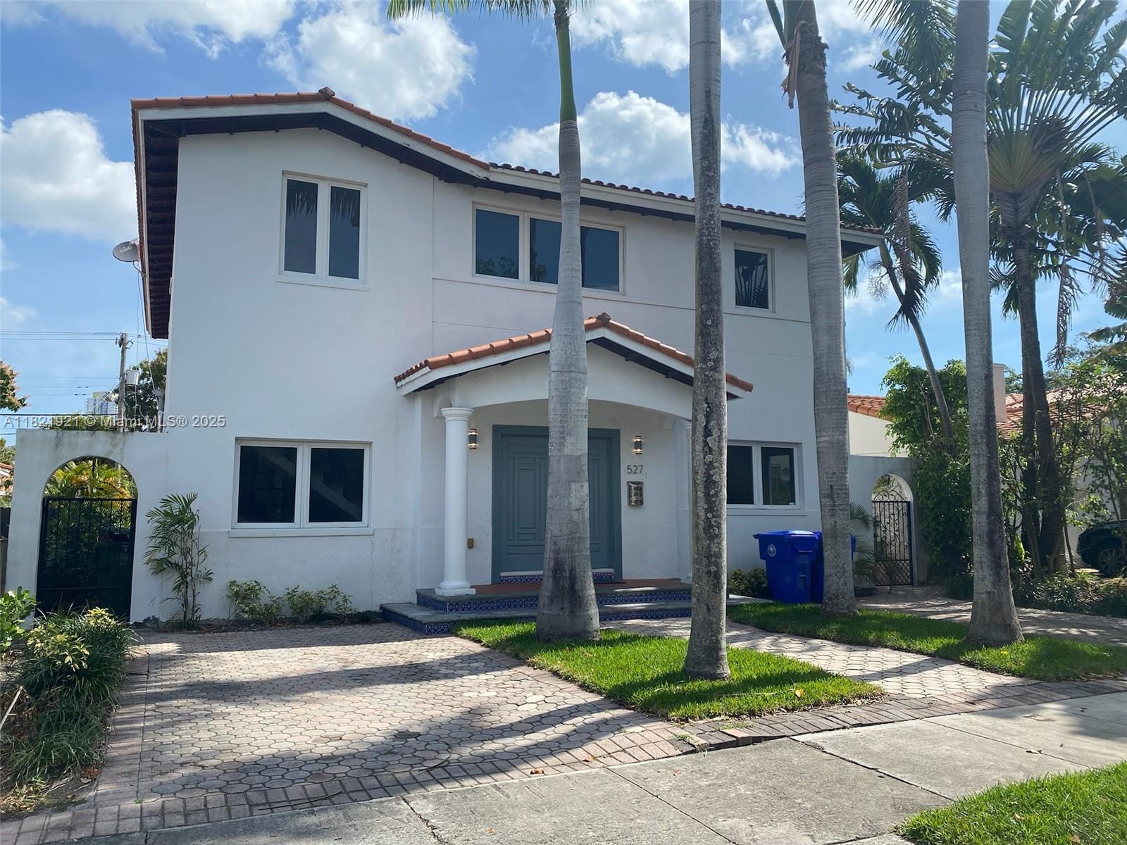 Rental Property at 527 Sw 20th Rd, Miami, Broward County, Florida - Bedrooms: 6 
Bathrooms: 4  - $12,500 MO.
