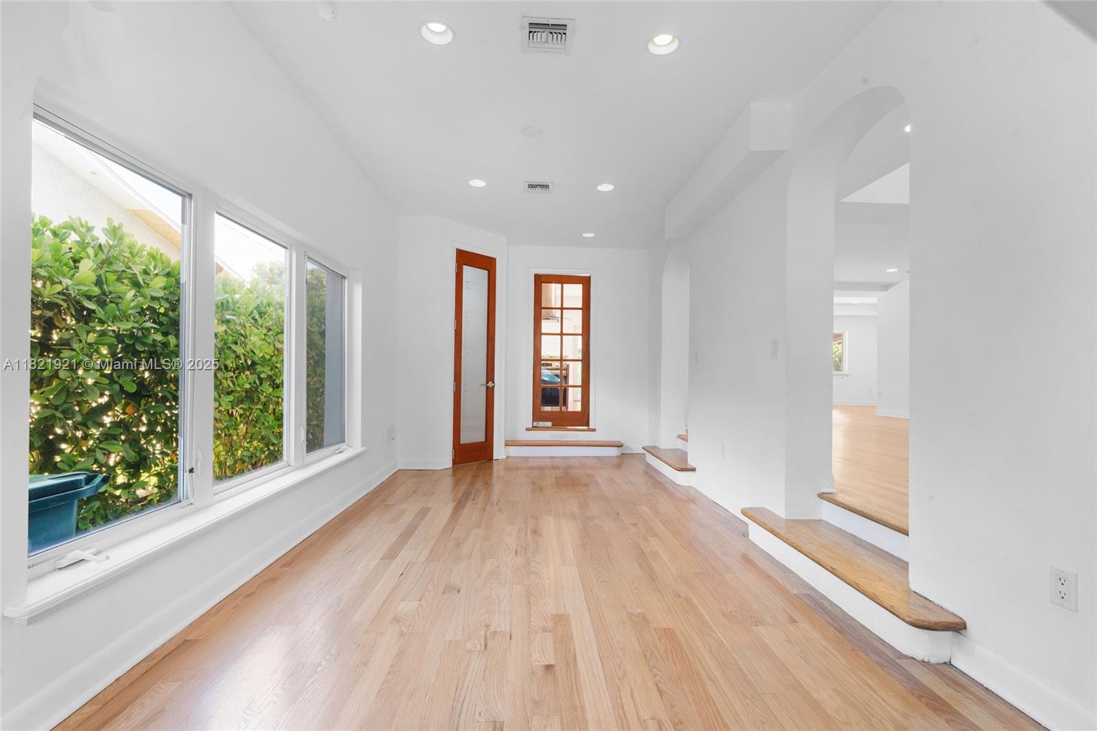 BRICKELL ESTATES - Residential Lease