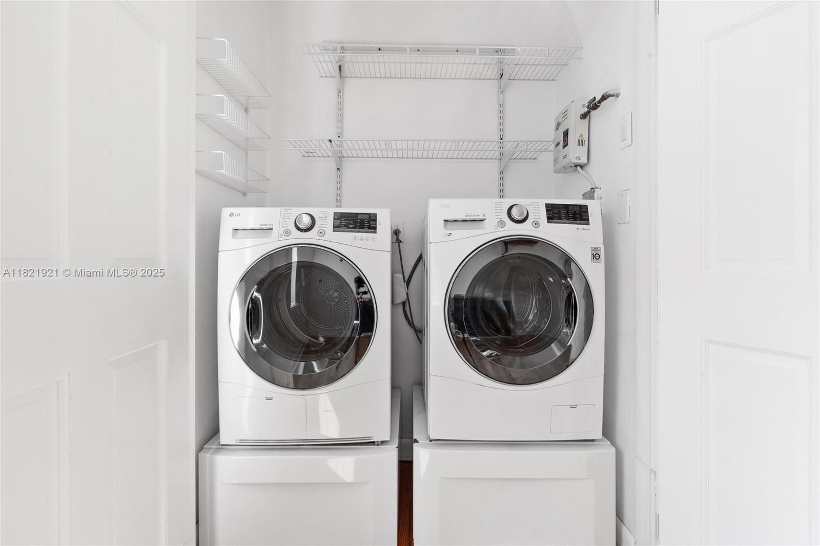 BRICKELL ESTATES - Residential Lease